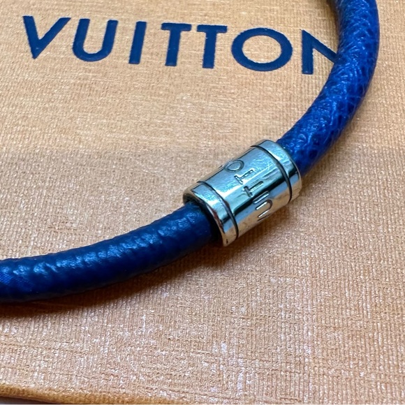 RARE Authentic Louis Vuitton Keep it bracelet Navy - Picture 6 of 6